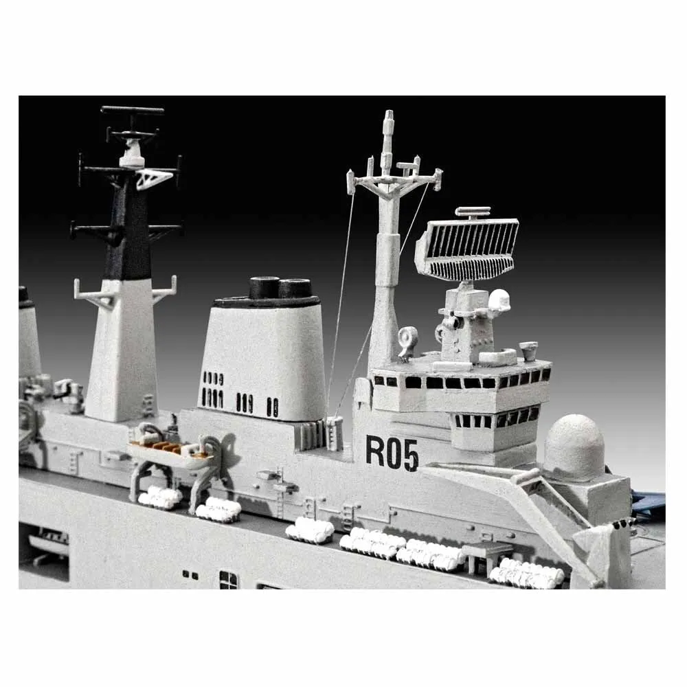 1/700 HMS Invincible Falkland  War Model Set