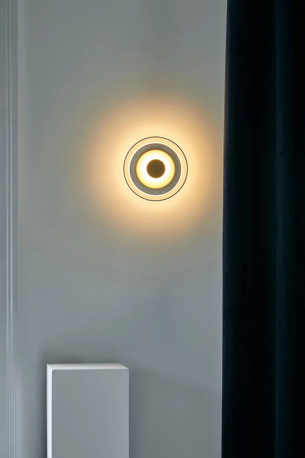 Blossi Wall Lamp